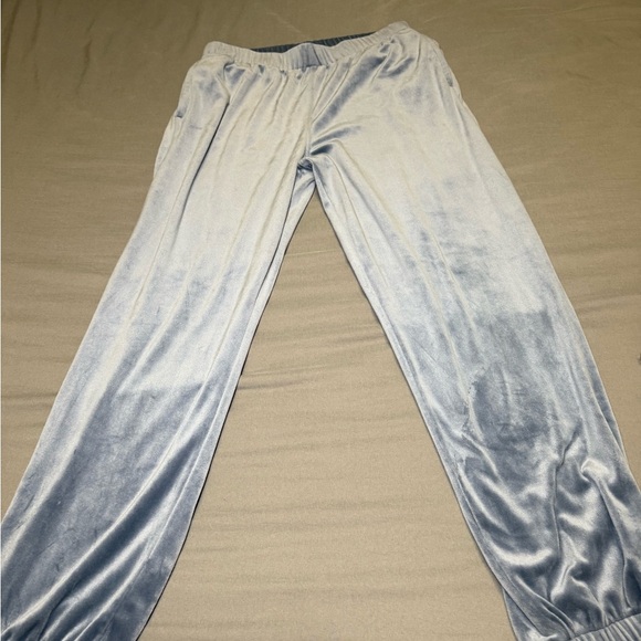 Hollisters medium ultra high rise - Picture 1 of 4